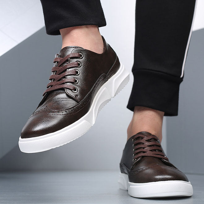 Baskets à détails richelieu Adrián