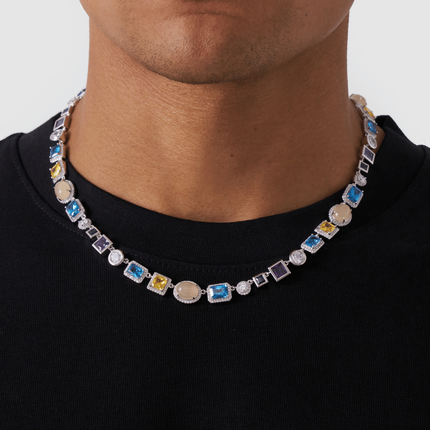 Sapphire_-_Silver_-_Gemstone_-_Necklace_-_Front.png