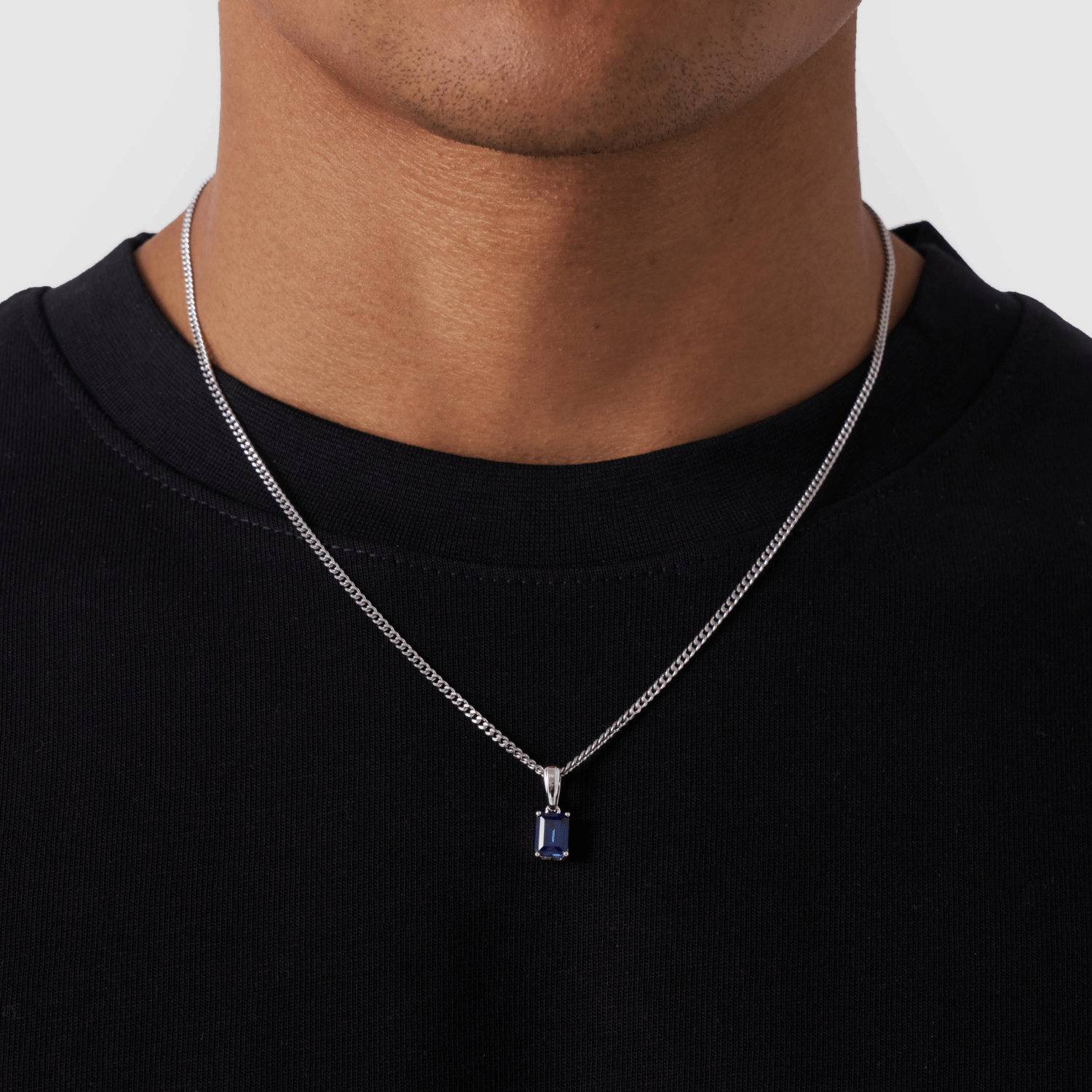Sapphire_-_Silver_-_Gemstone_-_Pendant_-_Front.png