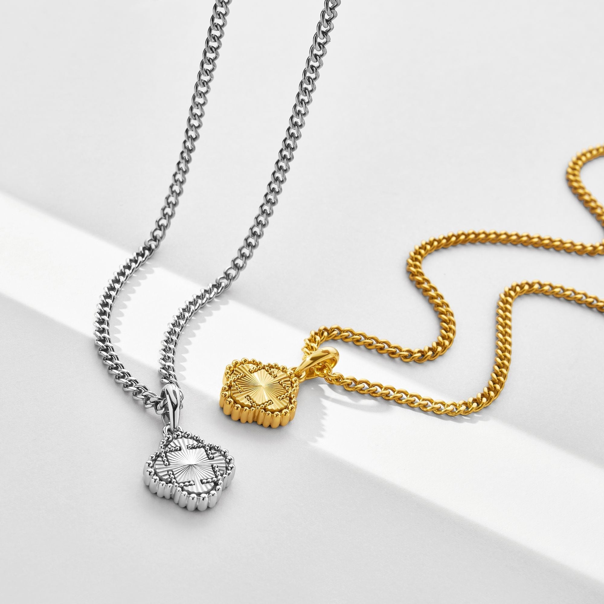 Pendentif trèfle (or)