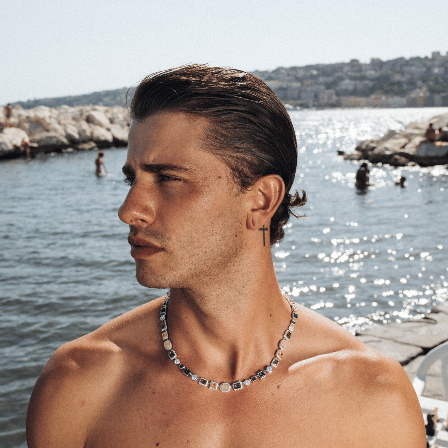 Collier en pierre précieuse émeraude (argent)